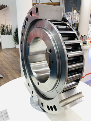 Die Anbaufreiläufe FXM für sehr hohe Drehmomente von bis zu 1.230.000 Nm Die Anbaufreiläufe FXM für sehr hohe Drehmomente von bis zu 1.230.000 Nm